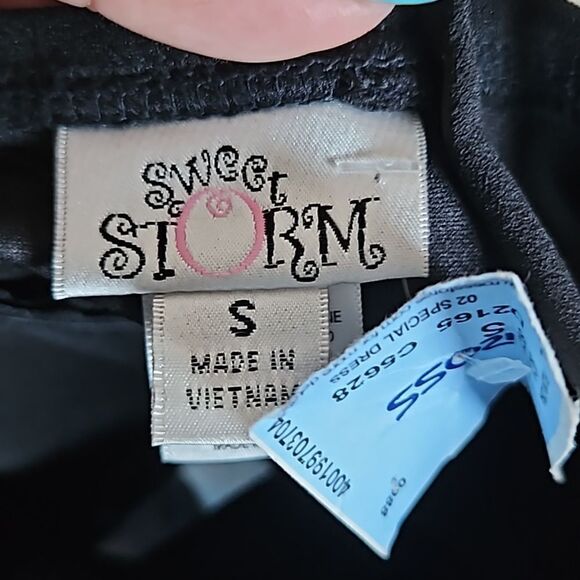 Sweet Storm Women's Floral Spaghetti Straps Maxi Dress Black/Purple Small - Picture 5 of 16